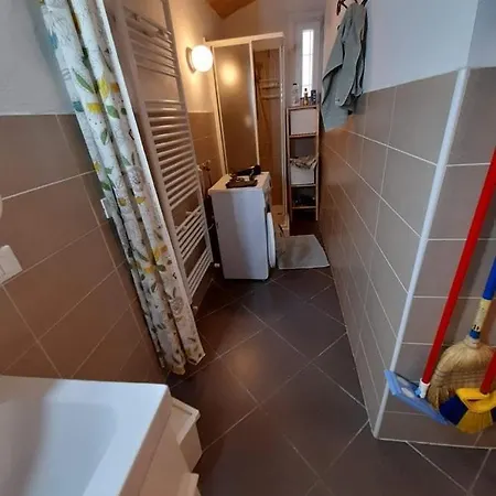 Canali Sud, Central, Fiber, Free Parking & Fire Tv