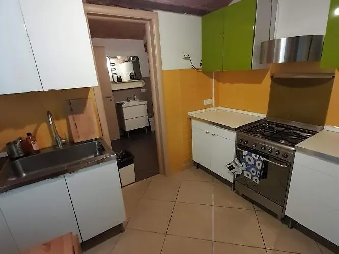 Canali Sud, Central, Fiber, Free Parking & Fire Tv Modena