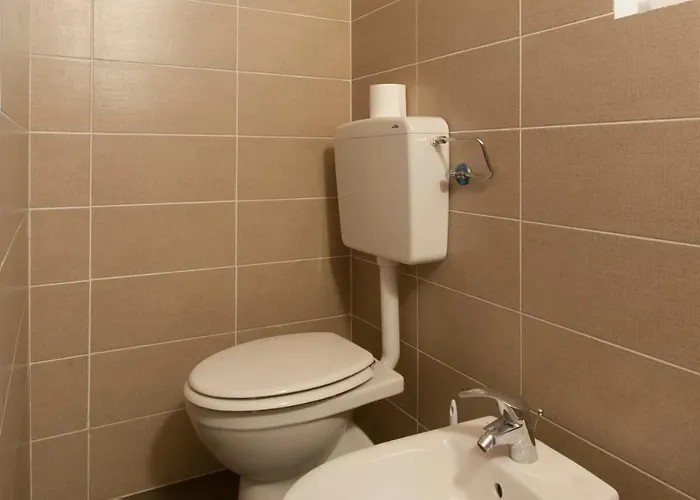 Canali Sud, Central, Fiber, Free Parking & Fire Tv Apartament Modena